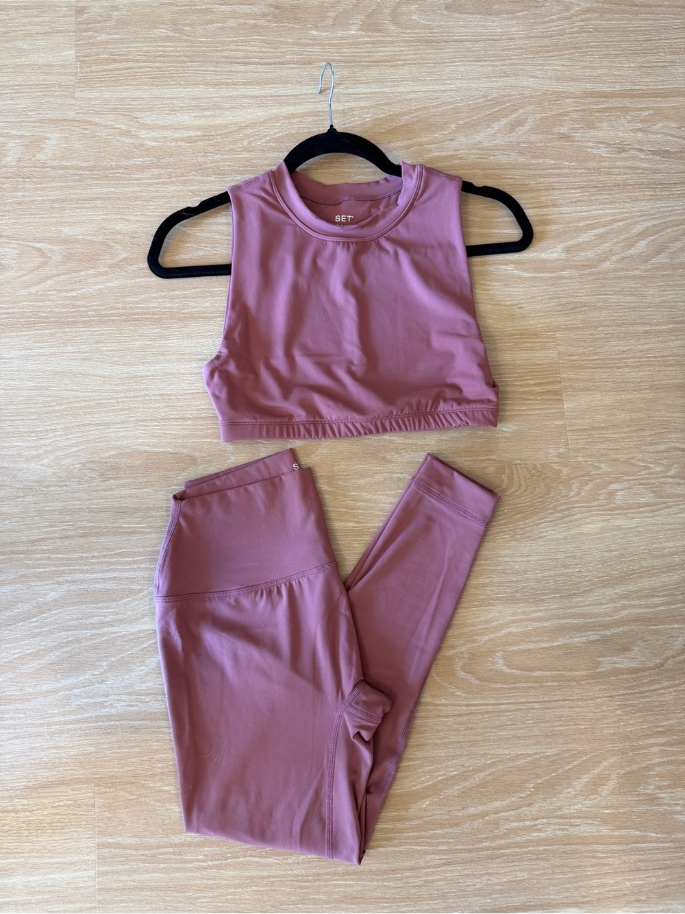 SET Active Leggings and Crop Top